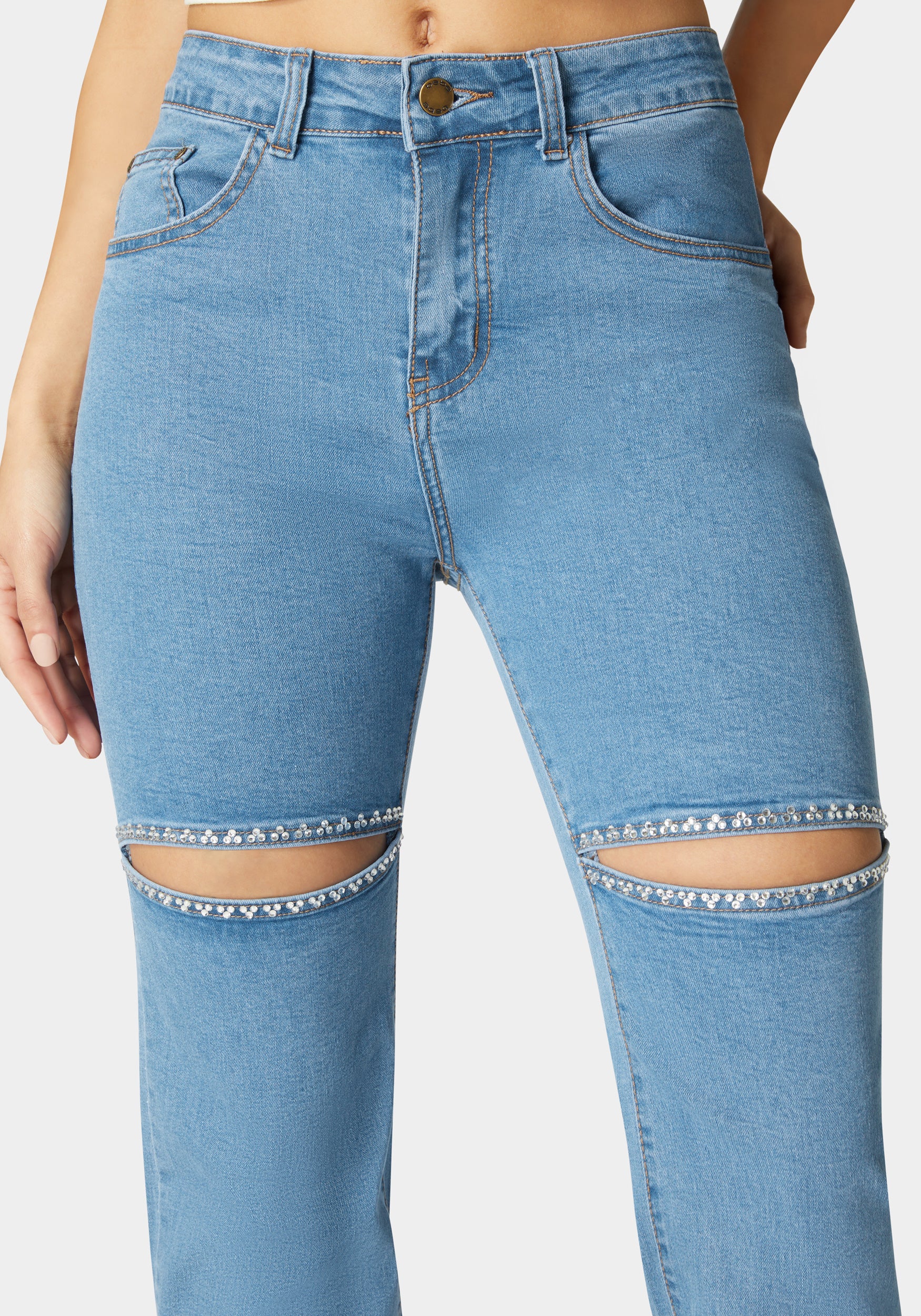 bfv-85_light-blue_4_845df243-52f1-4b87-b016-2d2cb64e195a